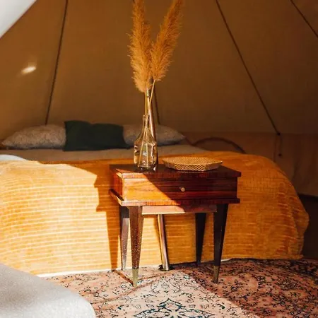 Le Repere Du Pin Sec - Glamping & Surfcamp Hotel Naujac-sur-Mer Exterior photo